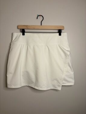 Women’s Athleta active skort size L